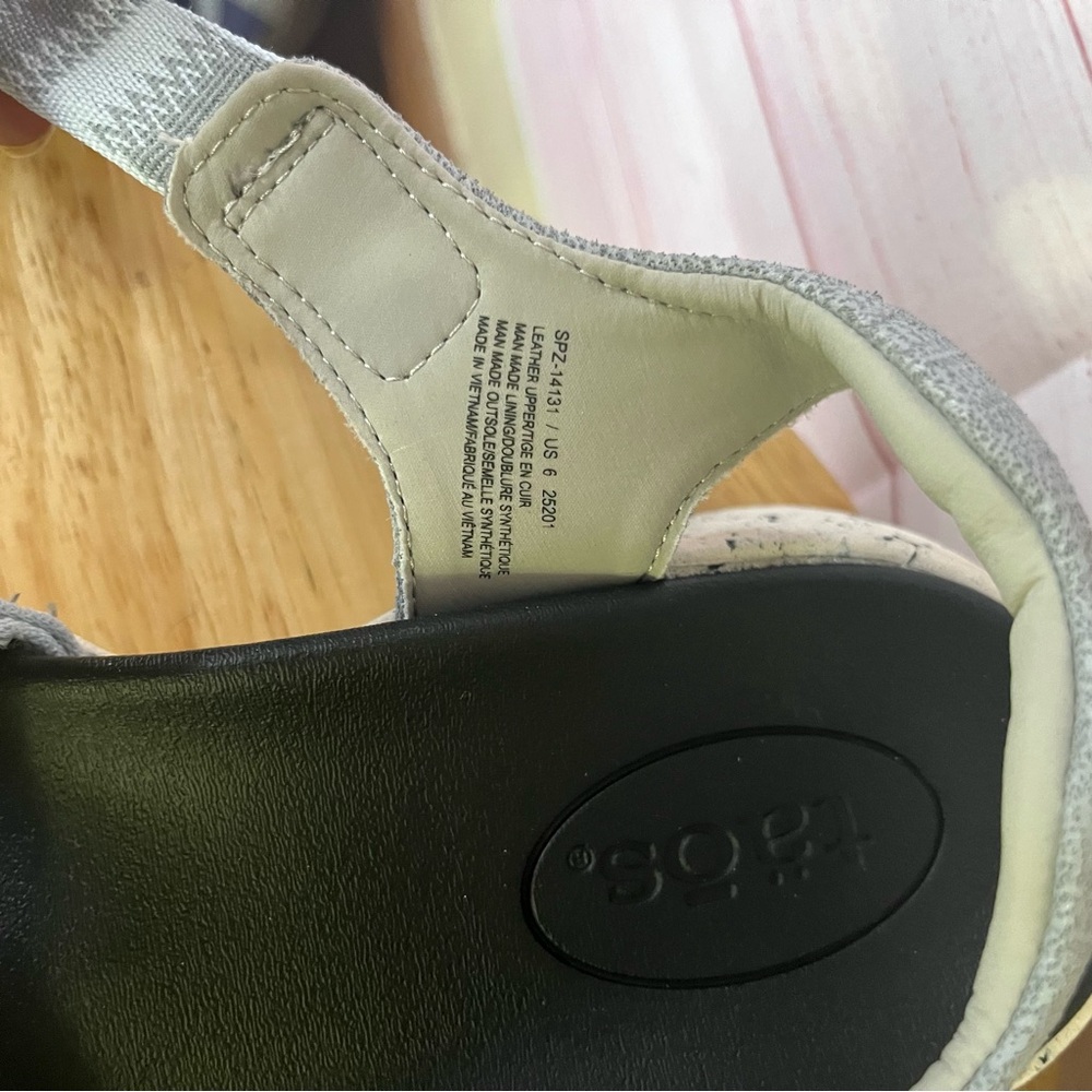 Taos Footwear Super Z Sandals Size 6 - Picture 2 of 11